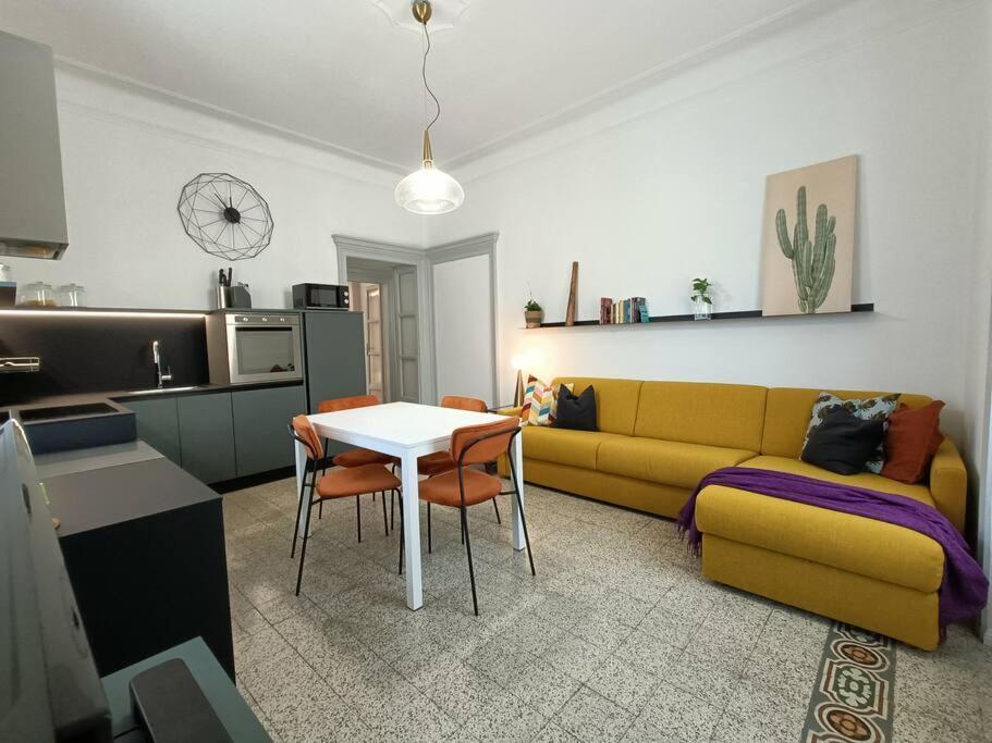 Stylish Flat Near Station And City Center Côme Extérieur photo